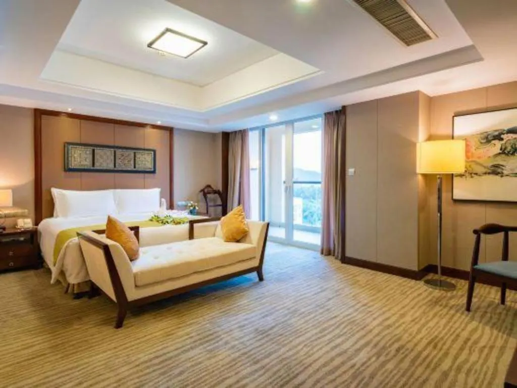 Ocean View Resort Yalong Bay Санья