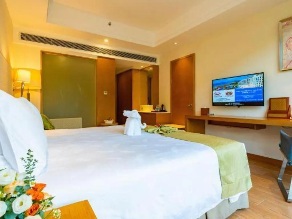 Ocean View Resort Yalong Bay Санья 5*,