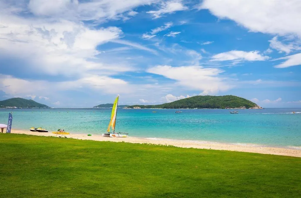 Ocean View Resort Yalong Bay Санья