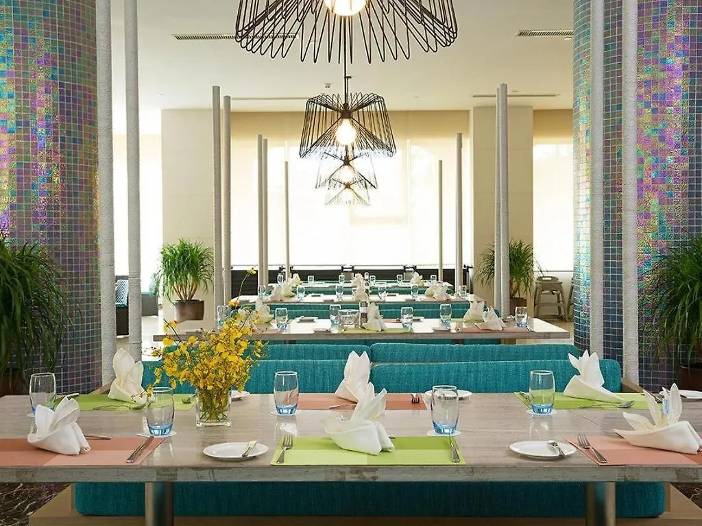 Ocean View Resort Yalong Bay Санья